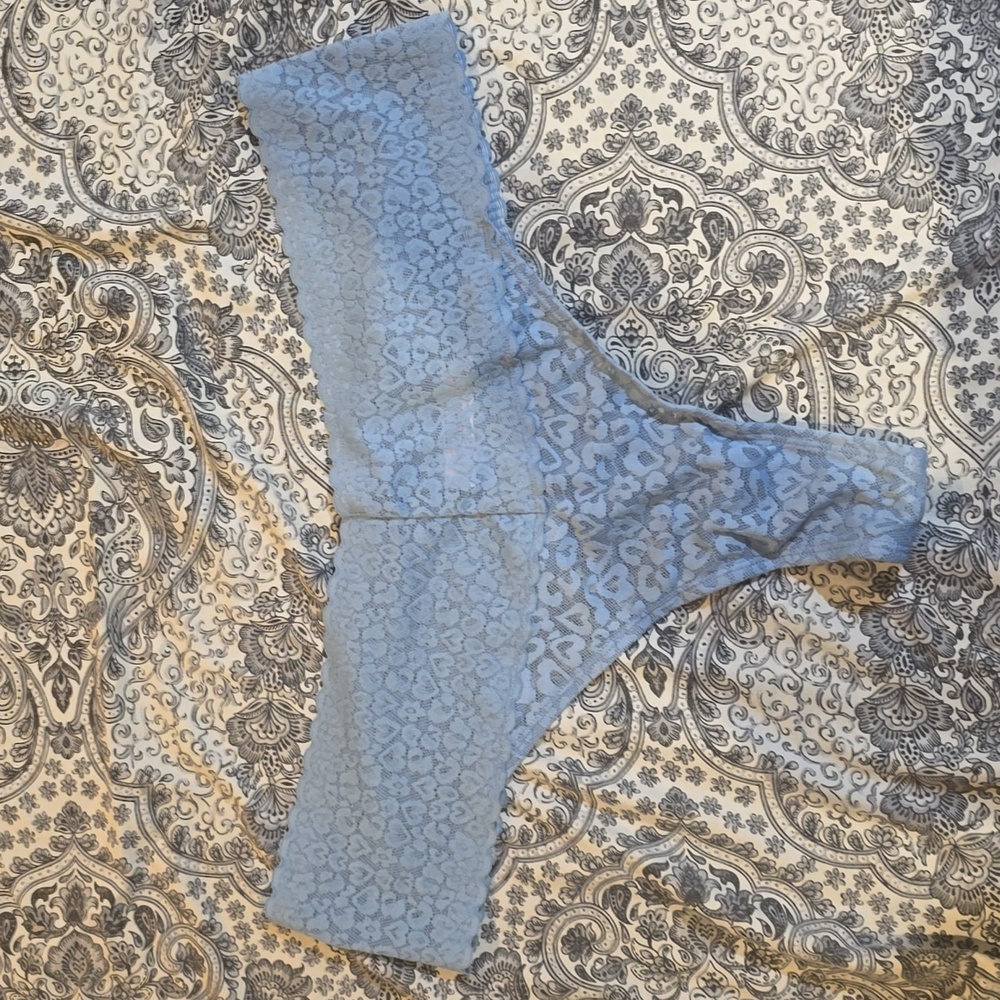 NWOT Auden blue lace thong